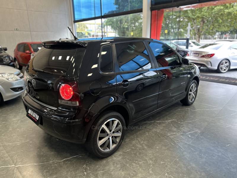 VOLKSWAGEN - POLO - 2008/2009 - Preta - R$ 38.900,00