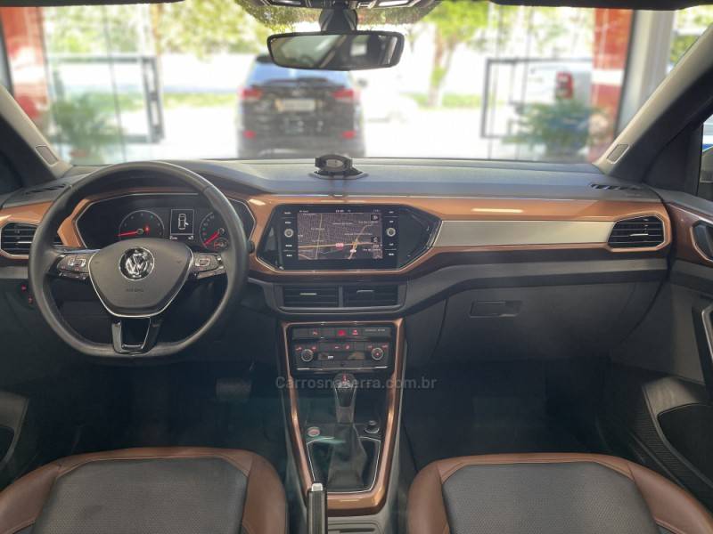 VOLKSWAGEN - T-CROSS - 2019/2020 - Cinza - R$ 108.900,00