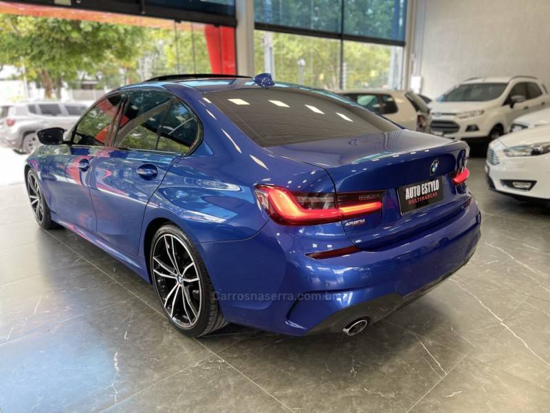 BMW - 320I - 2021/2022 - Azul - R$ 249.900,00