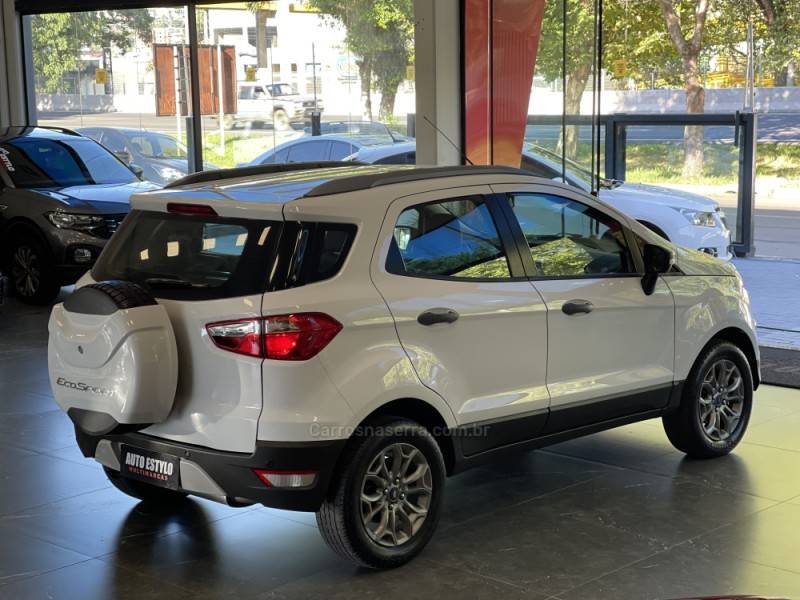 FORD - ECOSPORT - 2014/2015 - Branca - R$ 57.900,00