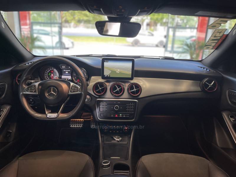 MERCEDES-BENZ - CLA 250 - 2015/2015 - Prata - R$ 143.900,00