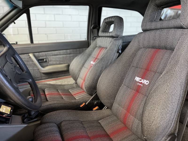 VOLKSWAGEN - GOL - 1994/1994 - Grená - R$ 109.900,00