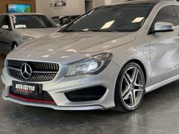 MERCEDES-BENZ - CLA 250 - 2015/2015 - Prata - R$ 143.900,00