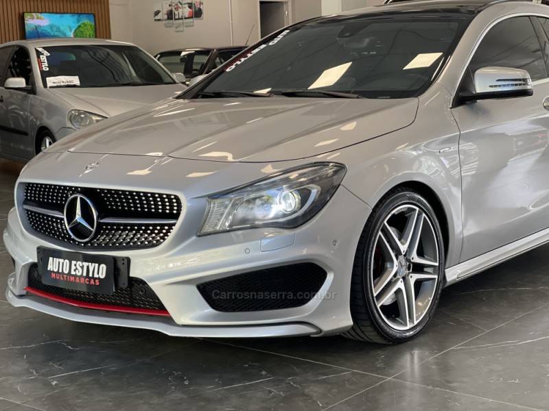 MERCEDES-BENZ - CLA 250 - 2015/2015 - Prata - R$ 143.900,00