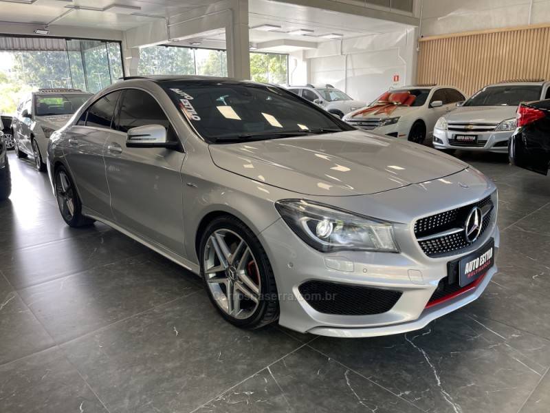 MERCEDES-BENZ - CLA 250 - 2015/2015 - Prata - R$ 143.900,00