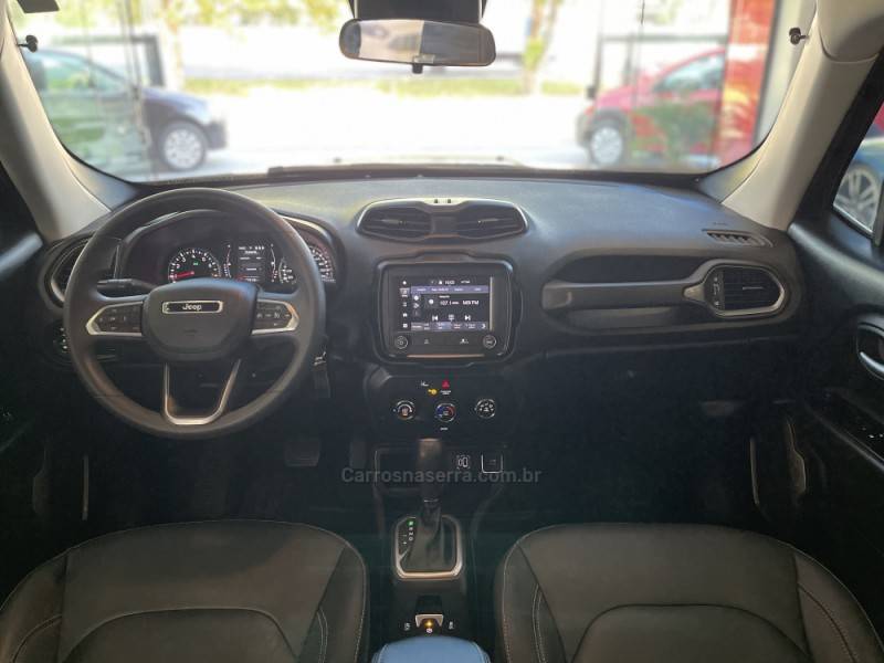 JEEP - RENEGADE - 2022/2022 - Preta - R$ 110.900,00