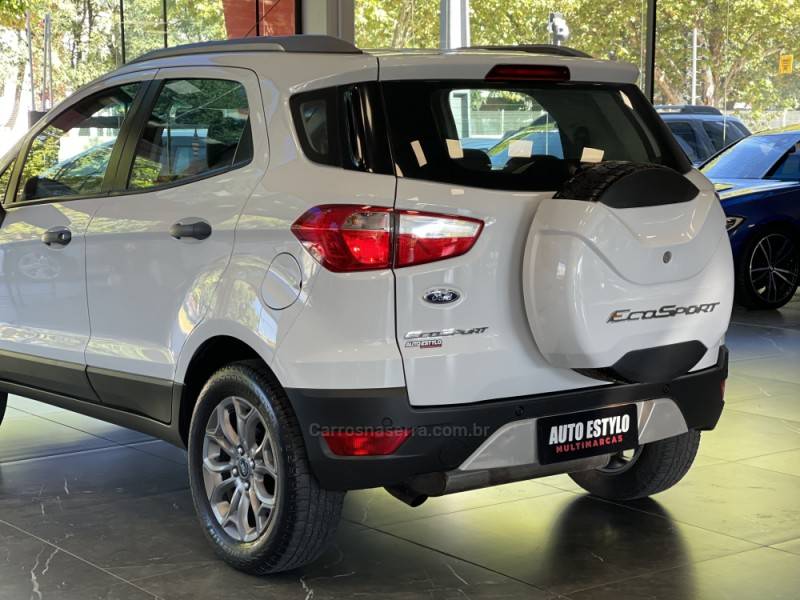 FORD - ECOSPORT - 2014/2015 - Branca - R$ 57.900,00