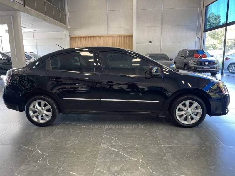 NISSAN - SENTRA - 2012/2013 - Preta - R$ 41.900,00