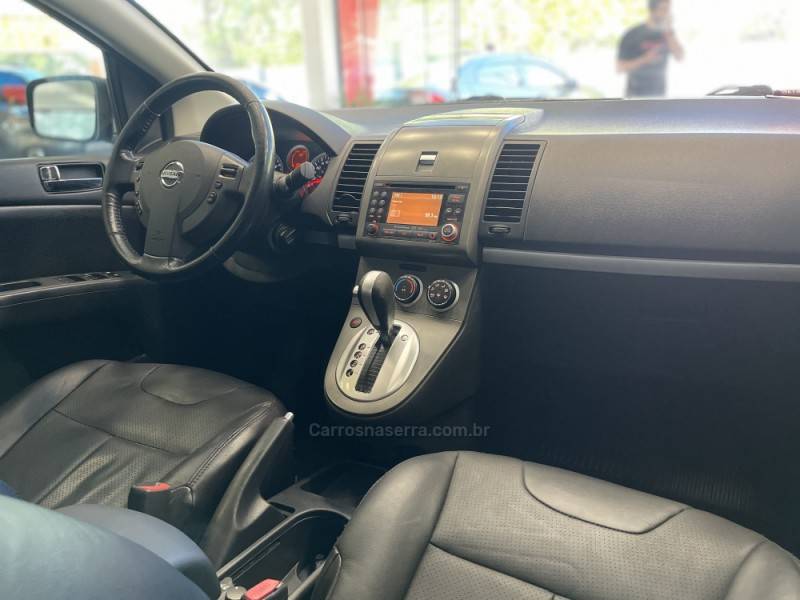 NISSAN - SENTRA - 2012/2013 - Preta - R$ 41.900,00