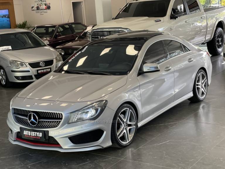 MERCEDES-BENZ - CLA 250 - 2015/2015 - Prata - R$ 143.900,00