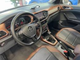 VOLKSWAGEN - T-CROSS - 2019/2020 - Cinza - R$ 108.900,00