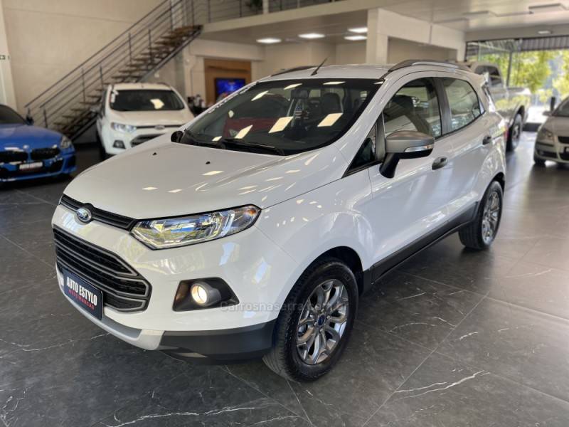 FORD - ECOSPORT - 2014/2015 - Branca - R$ 57.900,00