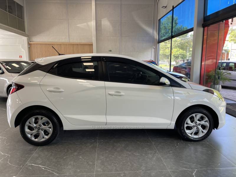 HYUNDAI - HB20 - 2020/2020 - Branca - R$ 74.900,00