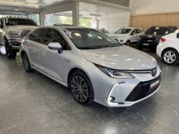 TOYOTA - COROLLA - 2022/2023 - Prata - R$ 158.900,00