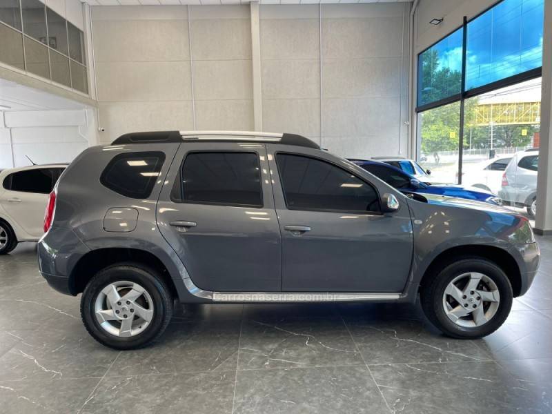 RENAULT - DUSTER - 2011/2012 - Cinza - R$ 49.900,00