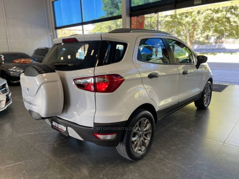 FORD - ECOSPORT - 2014/2015 - Branca - R$ 57.900,00