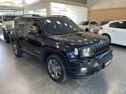 JEEP - RENEGADE - 2022/2022 - Preta - R$ 110.900,00
