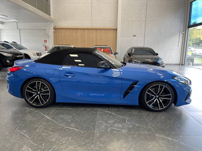 BMW - Z4 - 2021/2021 - Azul - R$ 425.900,00