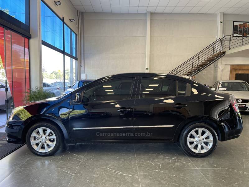 NISSAN - SENTRA - 2012/2013 - Preta - R$ 41.900,00