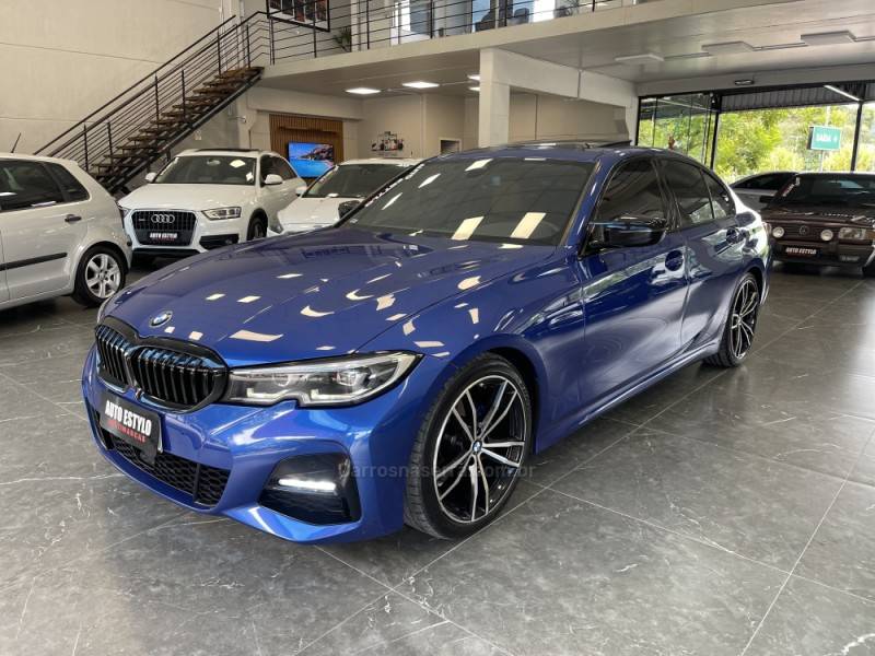 BMW - 320I - 2021/2022 - Azul - R$ 249.900,00