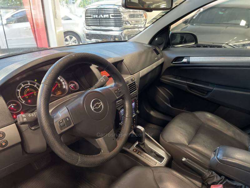 CHEVROLET - VECTRA - 2009/2010 - Prata - R$ 47.900,00