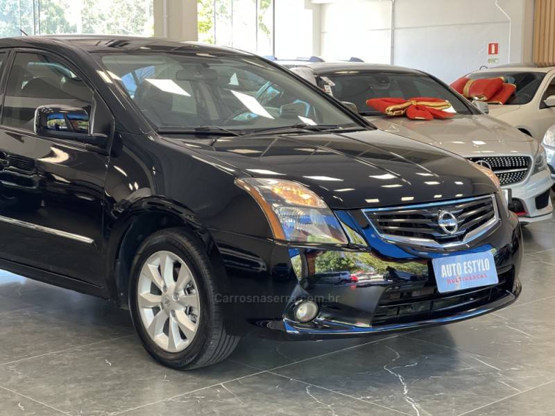 NISSAN - SENTRA - 2012/2013 - Preta - R$ 41.900,00