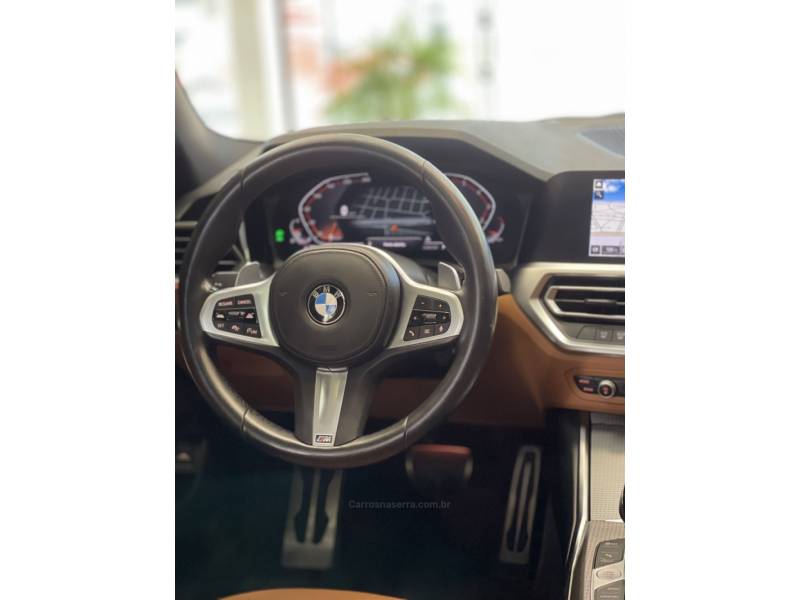 BMW - 320I - 2021/2022 - Azul - R$ 249.900,00