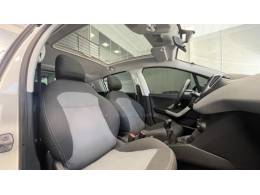 PEUGEOT - 208 - 2013/2014 - Branca - R$ 42.900,00