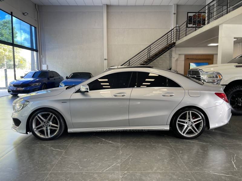 MERCEDES-BENZ - CLA 250 - 2015/2015 - Prata - R$ 143.900,00