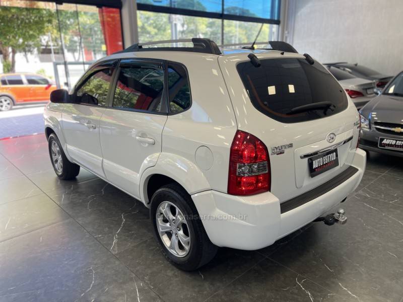HYUNDAI - TUCSON - 2015/2016 - Branca - R$ 63.900,00